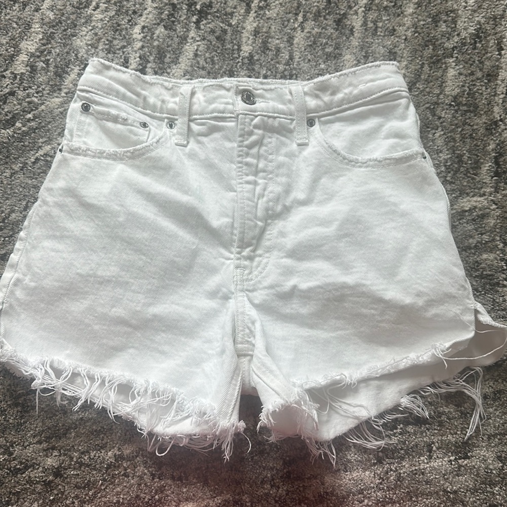 Abercrombie and Fitch 4” Mon shorts